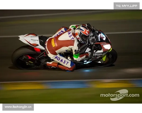 摩托车公路锦标赛天马山站夜赛精彩瞬间回顾与激烈对决